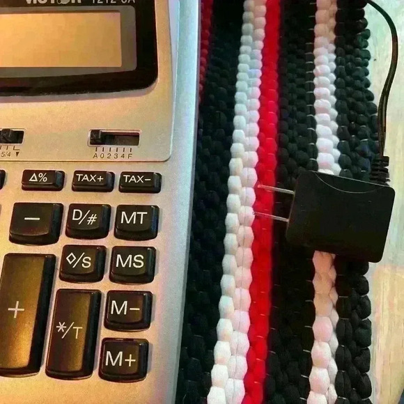 Victor 1212-3a digit commercial printing calculator 9.75x7.75 plug in or 4AA . - Picture 2 of 8